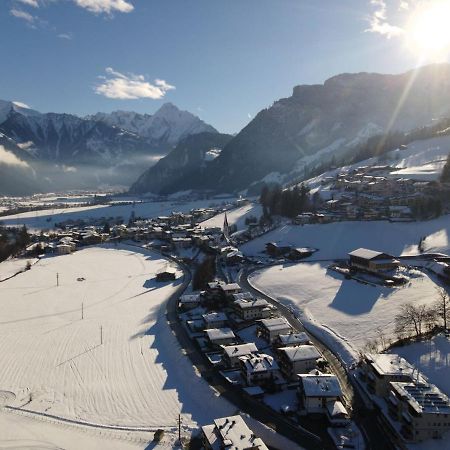 Holiday flat Daniela, Hippach im Zillertal Exterior foto